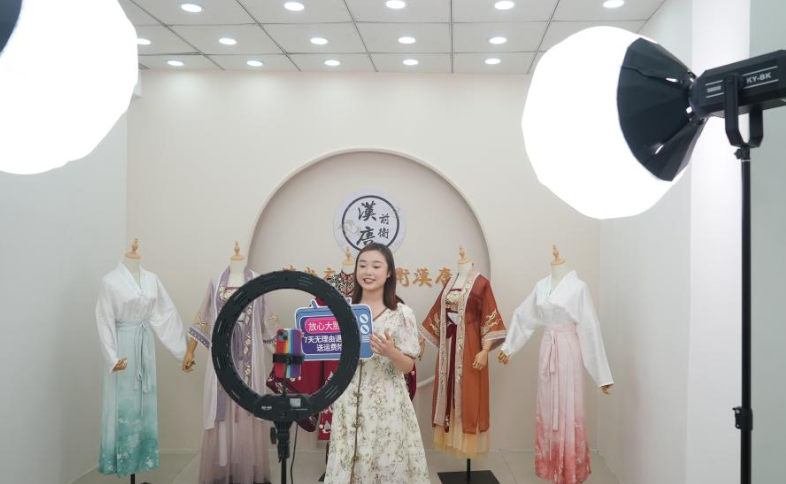 山东曹县：聚力发展汉服产业 助力乡村振兴